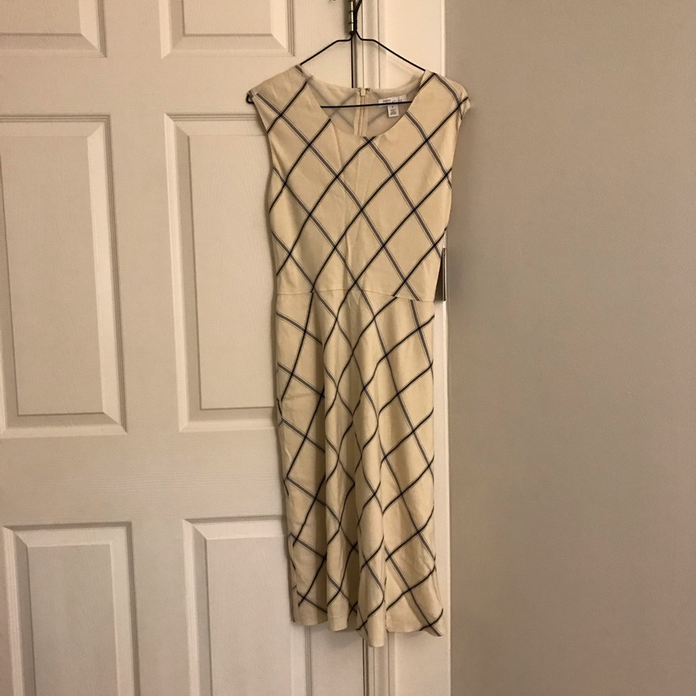 Signature NWT Dress